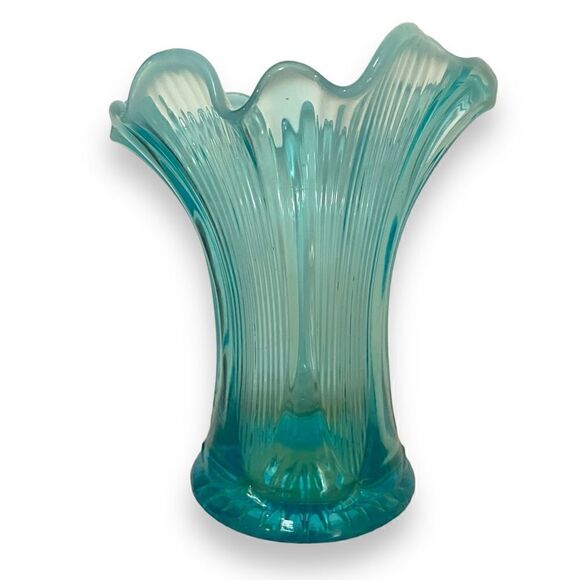 Vintage Northwood Opalescent Ribbed Vase Aqua - Picture 2 of 6